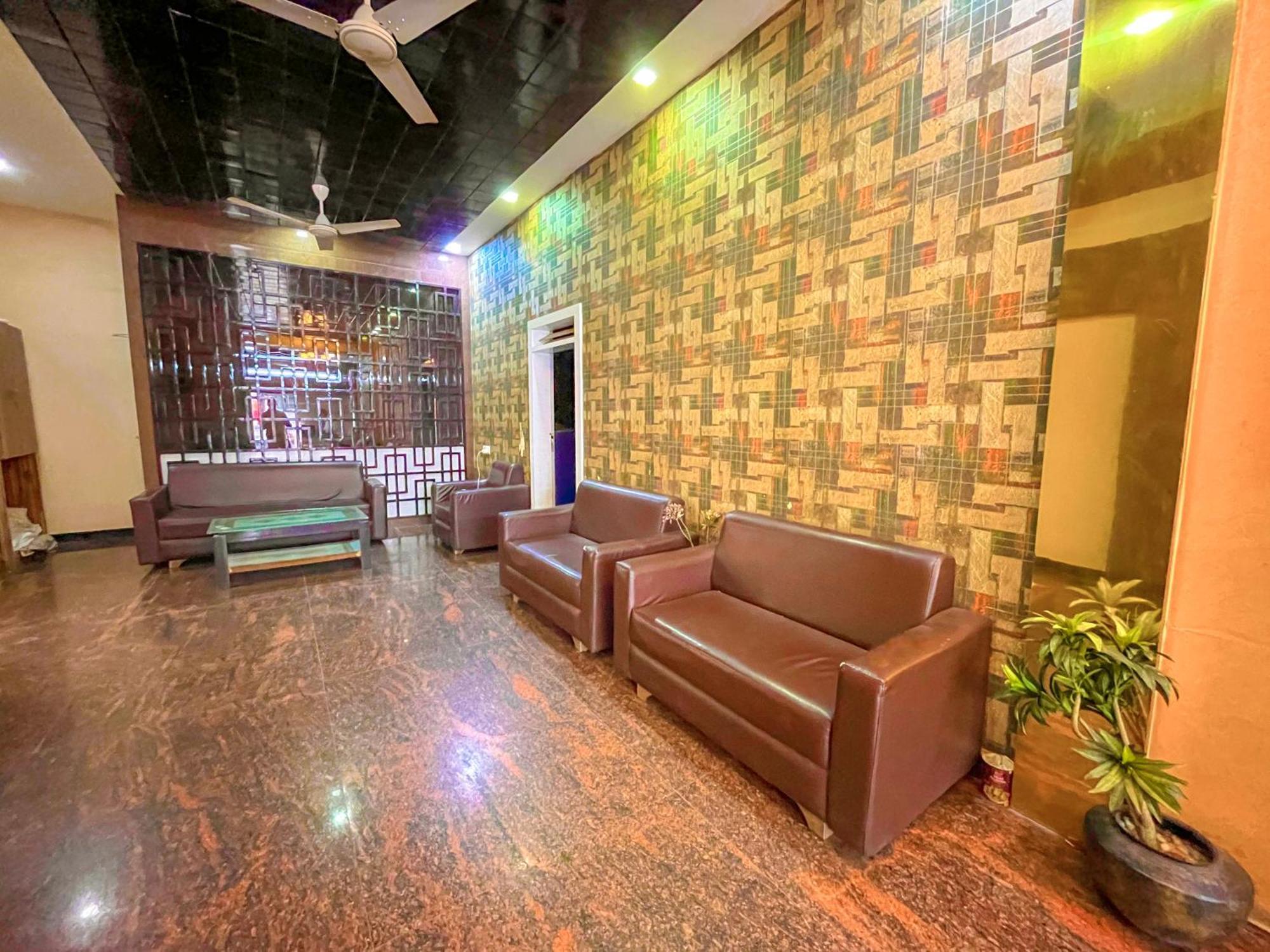 Stayguru Park View Residency Bhuj Exterior foto